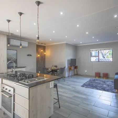 Apartment At Magalies Edge Hartbeespoort Exterior photo